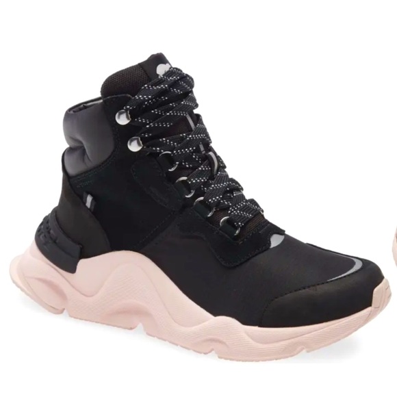 Sorel Kinetic RNEGD Conquest Waterproof Sneaker Black & Pink Size 10 - Picture 1 of 7